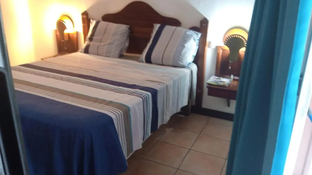 Studio Francelu Sainte-Anne Martinique